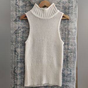 GAP WHITE SLEEVELESS TURTLE NECK KNIT SWEATER